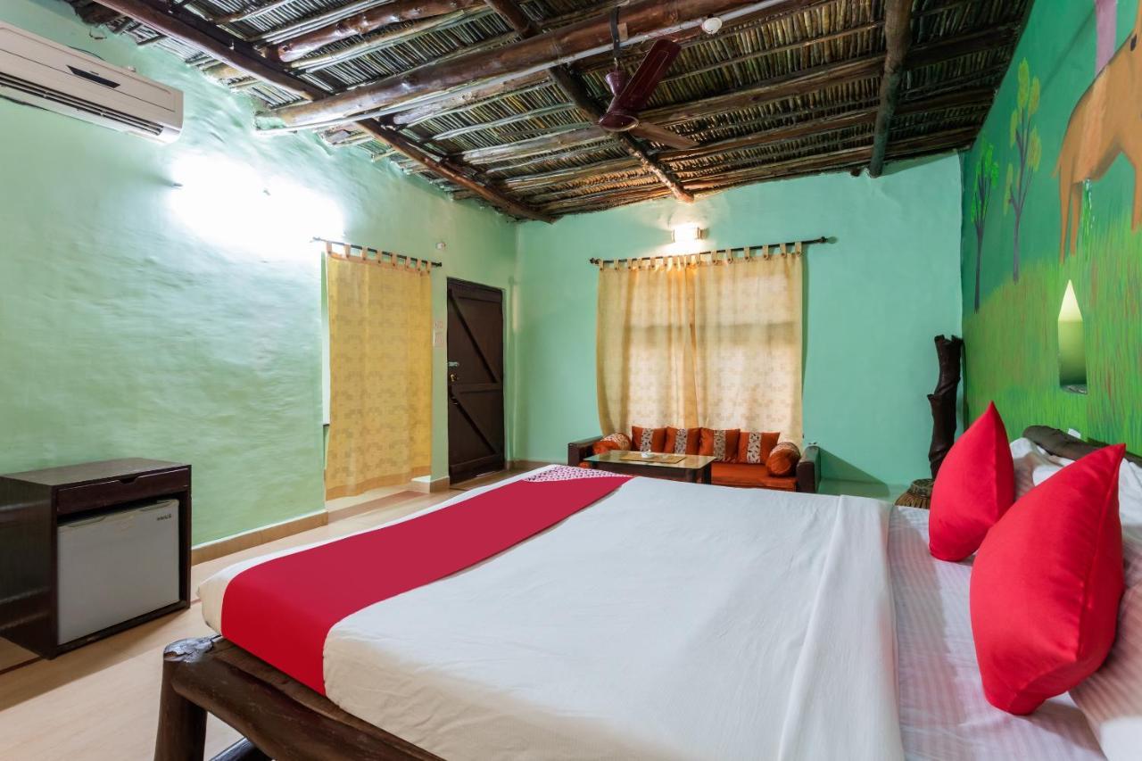 Kanha Village Eco Resort Dış mekan fotoğraf