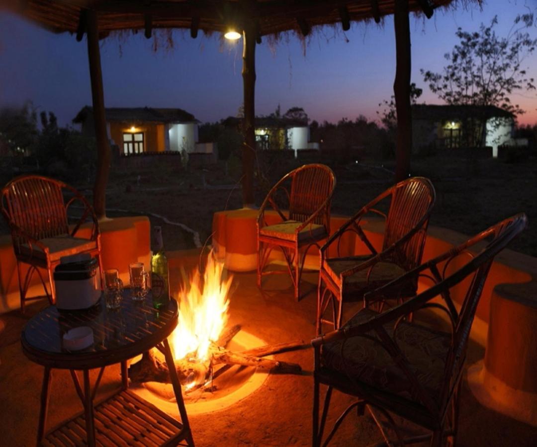 Kanha Village Eco Resort Dış mekan fotoğraf